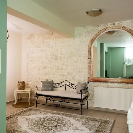 Pandora Villa *