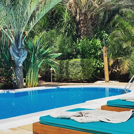Pandora Villa *