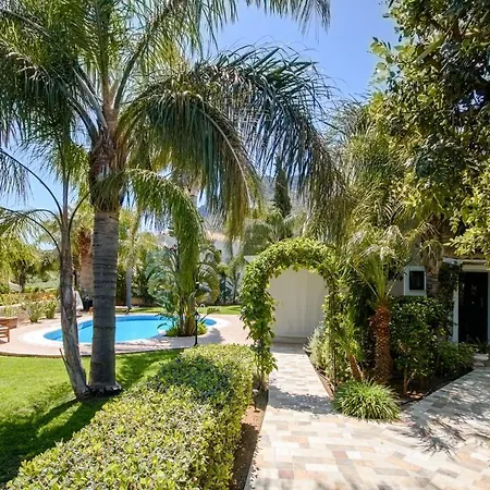 Pandora Villas * Hersonissos (Crete)