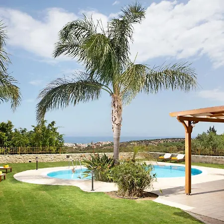 Villa Pandora