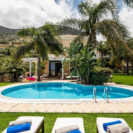 Pandora Villas *