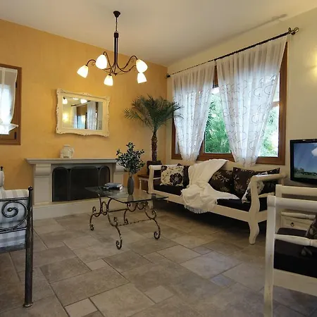 Villa Pandora