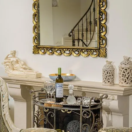 Pandora וילה הרסוניסוס